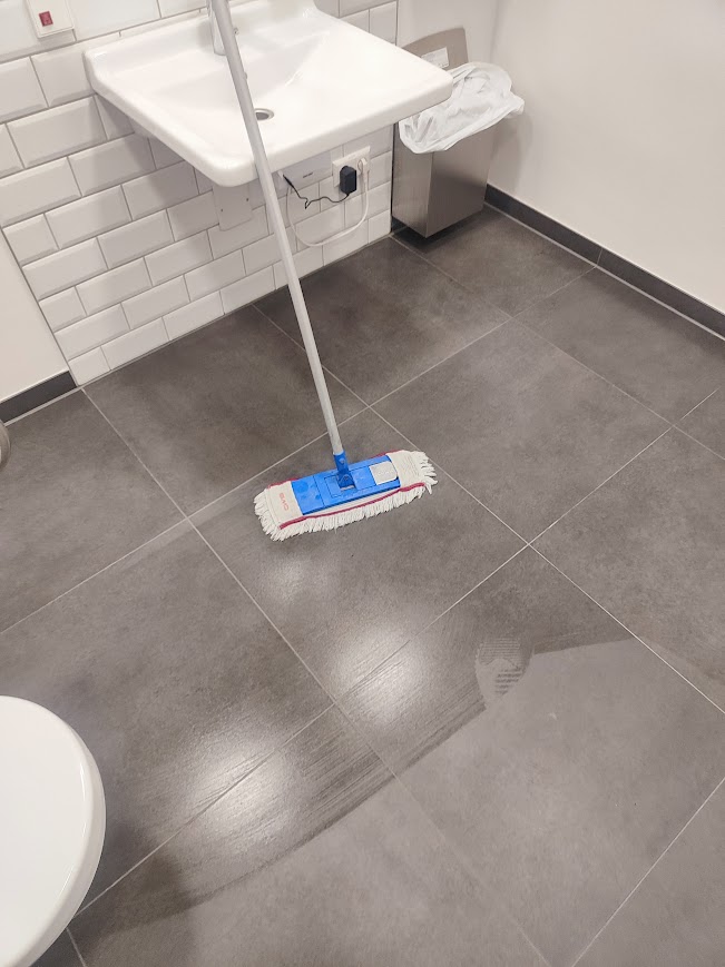 B&uuml;roreinigung und Gewerbereinigung Heilbronn